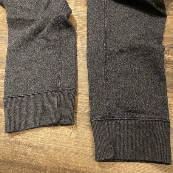 Roots navy sweatpants - Picture 2 of 4